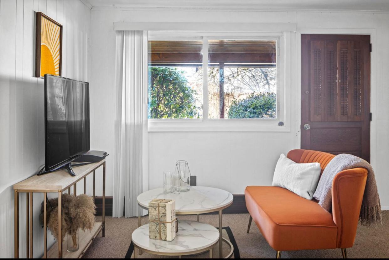 Apartment Cheerful Getaway/garden/by State Park.